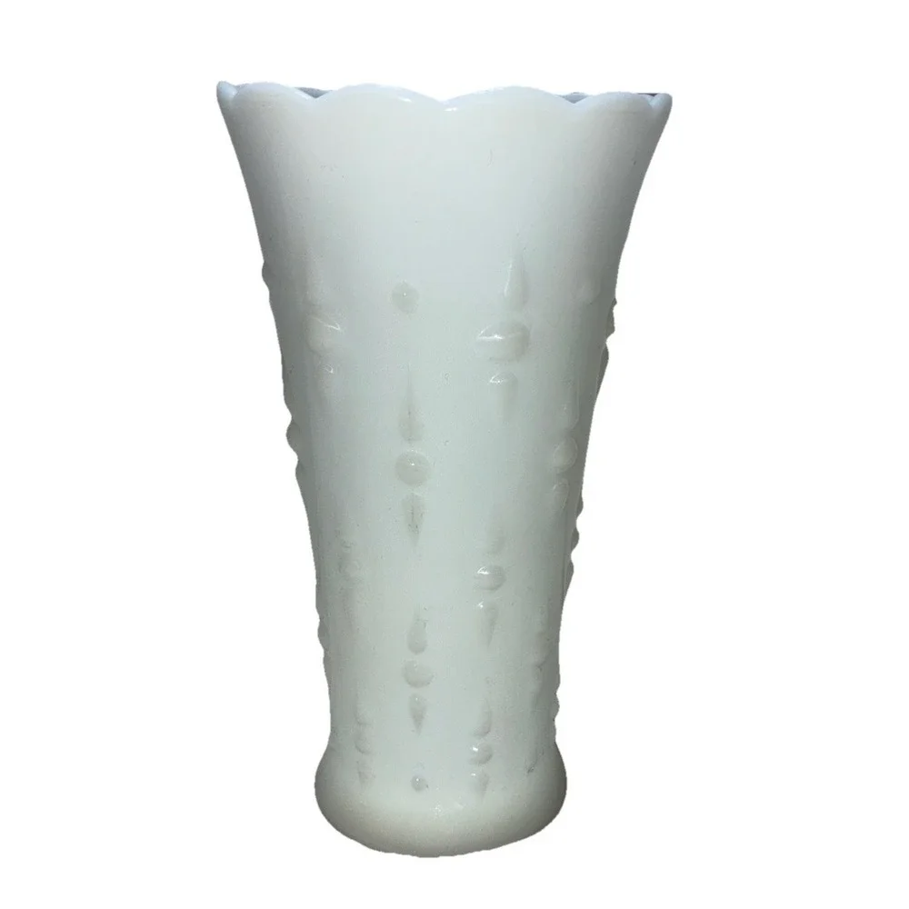 Vintage Anchor Hocking Milk Glass Vase Dots Arrows 7.5
